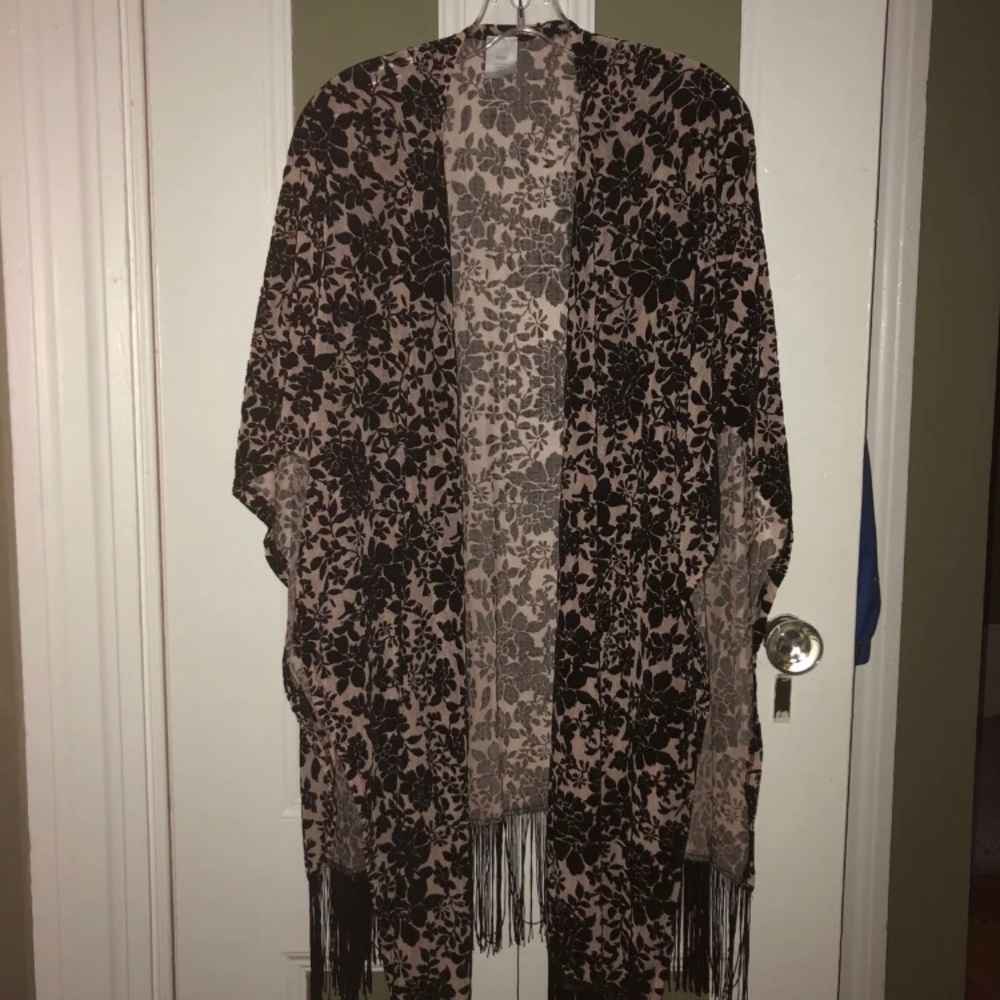 Francesca’s kimono